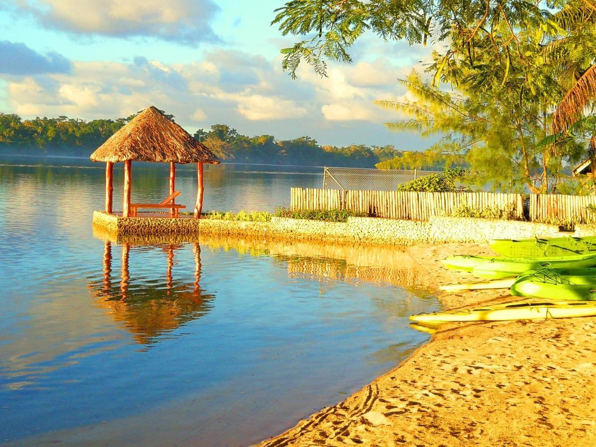 Poppy'S On The Lagoon Port Vila Zewnętrze zdjęcie